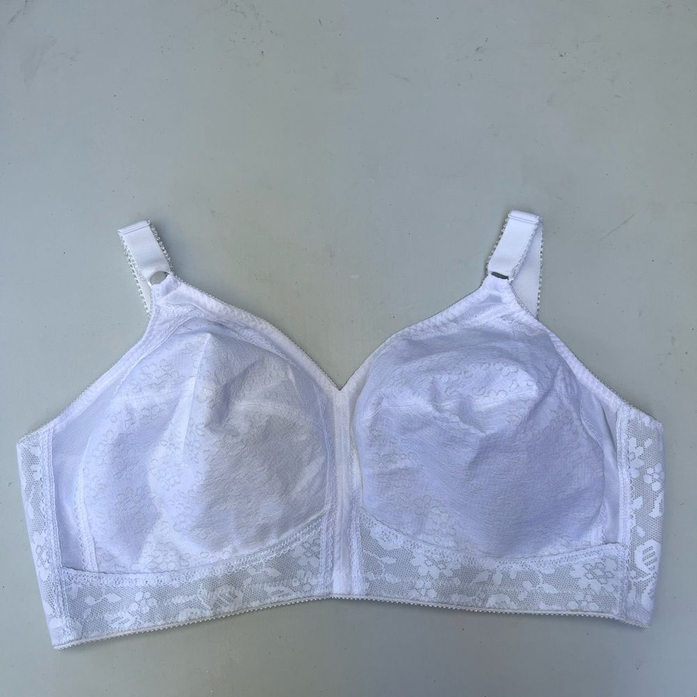 Playtex 18 Hour Ultimate Shoulder Comfort Wireless Bra 44D